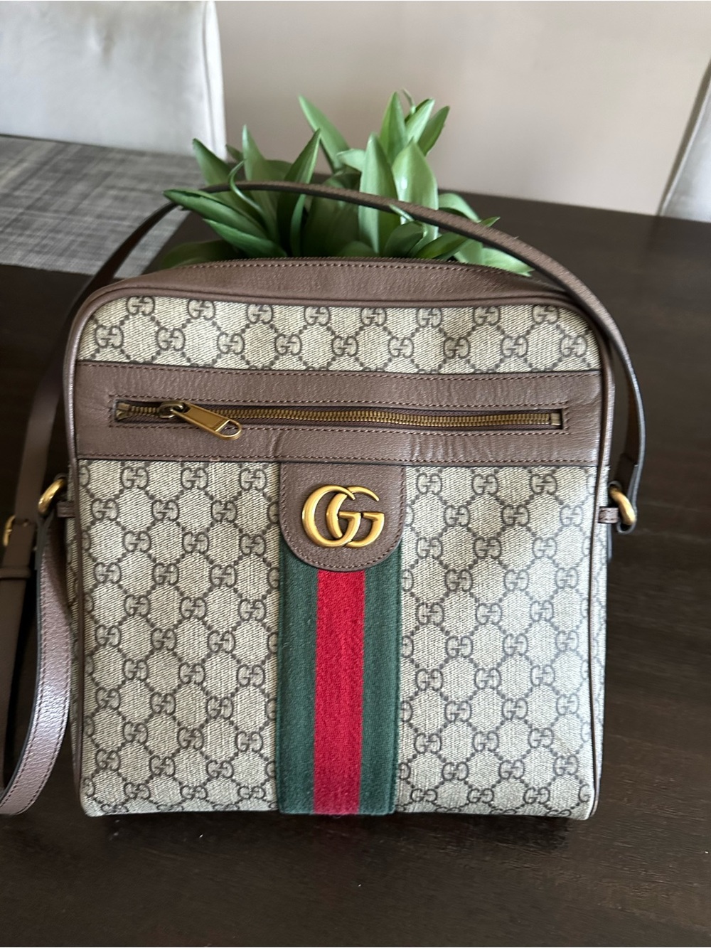 Gucci Beige GG Supreme Messenger Bag with Green and Red Web